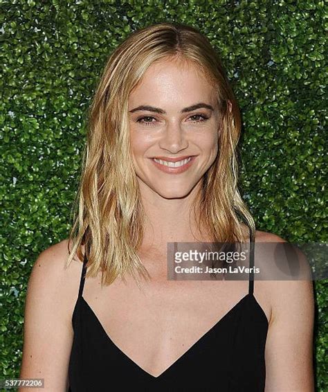 1 117 photos et images haute résolution de Emily Wickersham